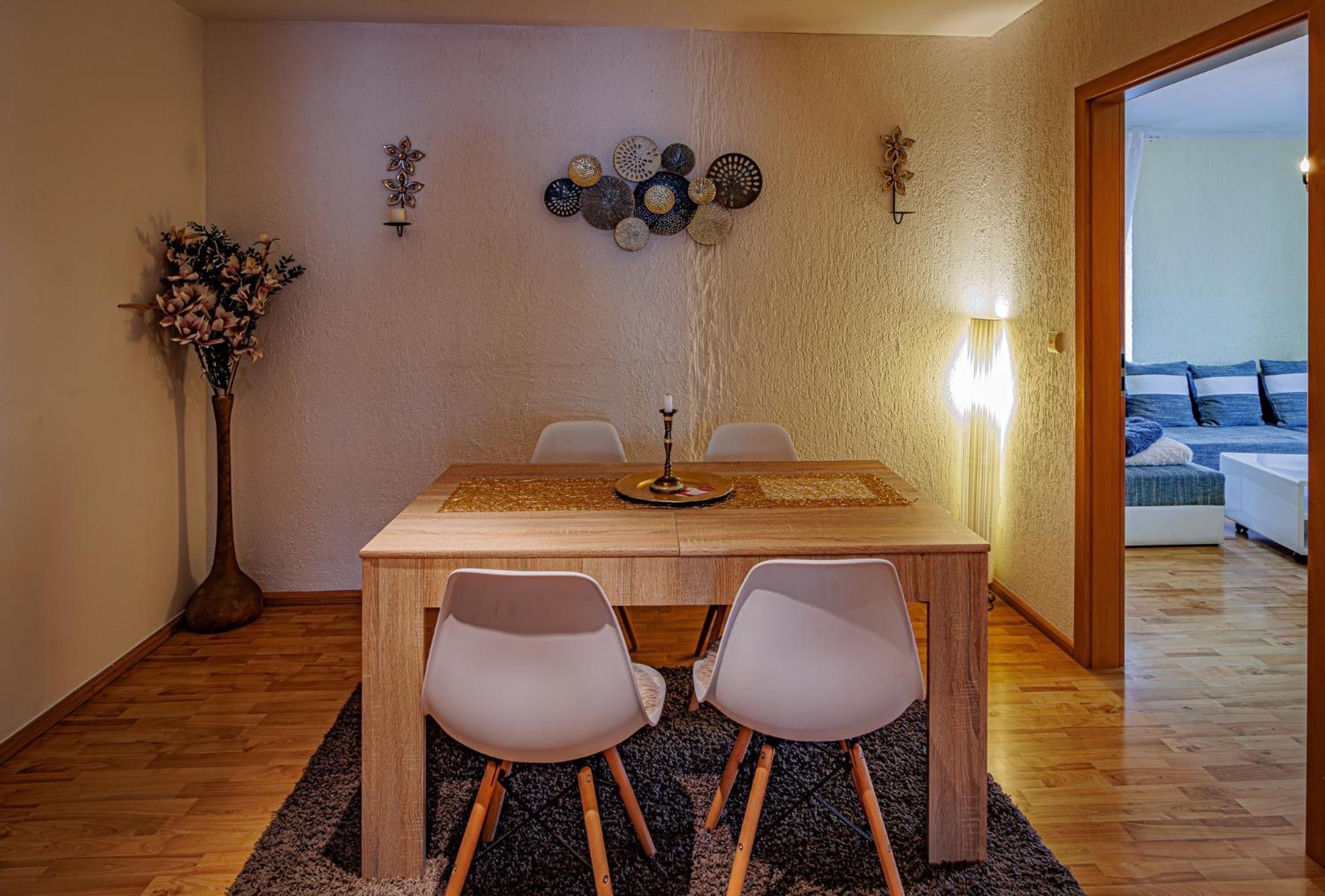 Wohnen Ueber Einem Mediterranen Restaurant,Apartment 2 Oder 3 Leipzig Exterior photo